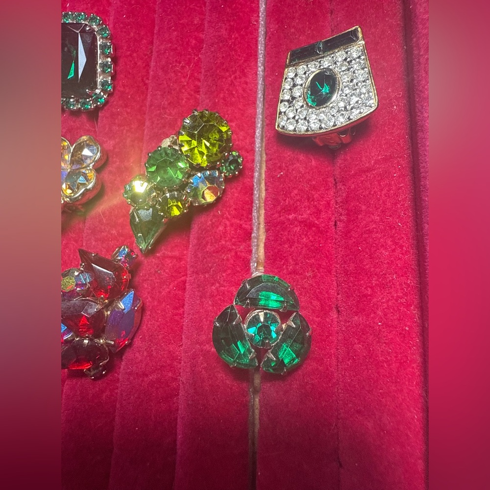 Single Clip-On Vintage Earrings Green Rhinestones - Picture 4 of 8